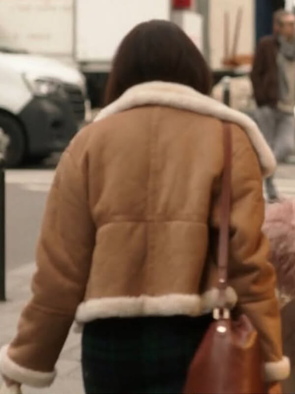 The Summer I Turned Pretty S03 Lola Tung Shearling Jacket