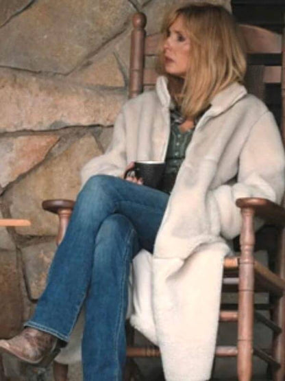Beth Dutton Dutton Ranch S01 White Sherpa Coat