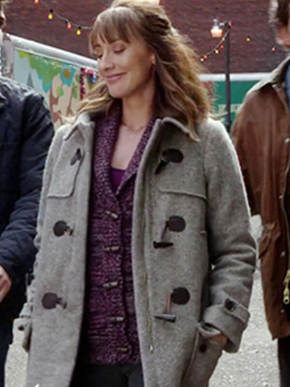 Bree Turner Grimm S04 Grey Wool Duffle Coat