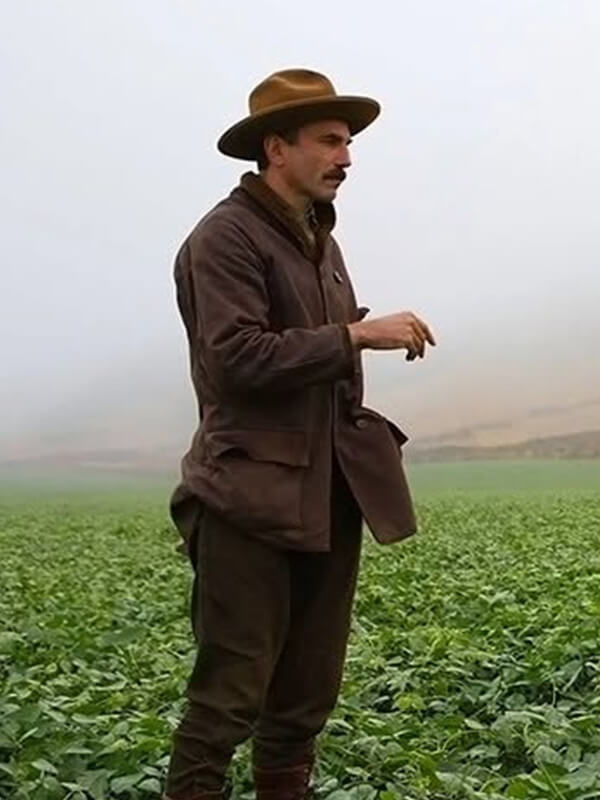 Daniel Plainview There Will Be Blood 2007 Brown Coat