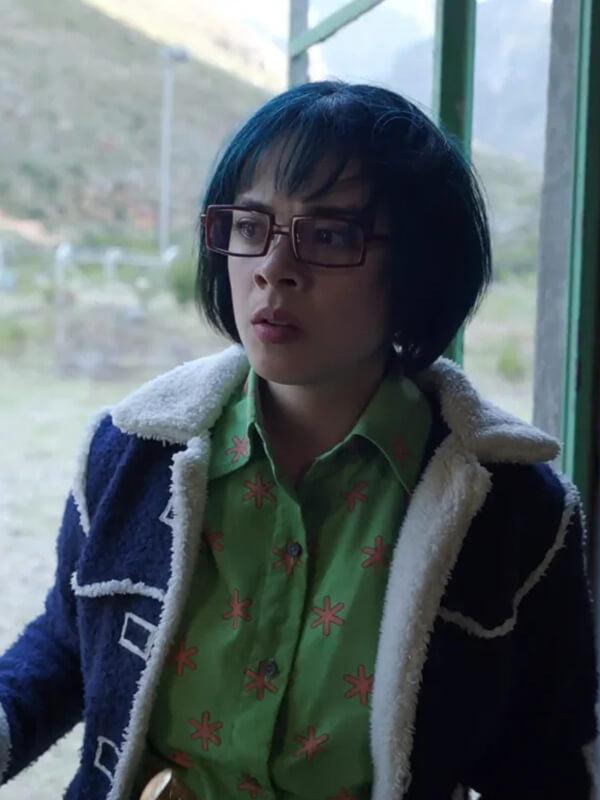 Julia Rehwald One Piece S02 Tashigi Blue Sherpa Jacket