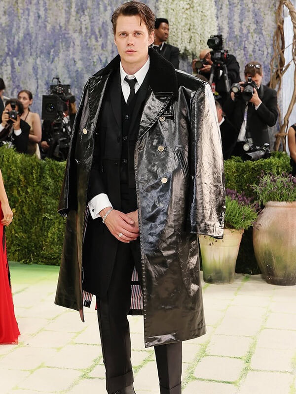 Met Gala 2026 Bill Skarsgård Black Leather Coat