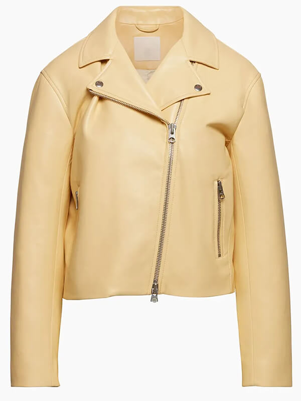 Sarah Dugdale Virgin River S06 Lizzie Yellow Jacket